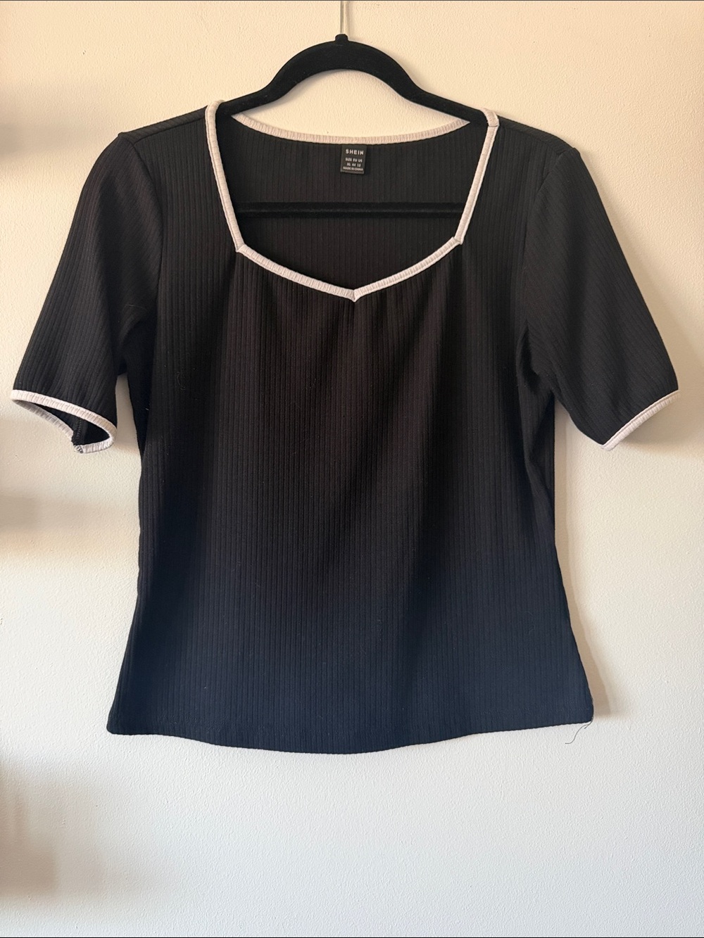 SHEIN Black Ribbed Short Sleeve Top with White Trim
